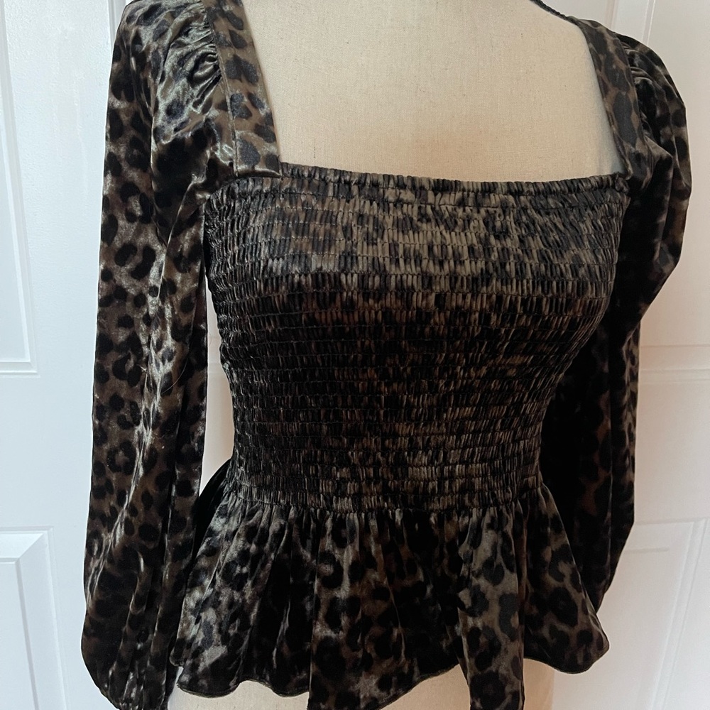 NWT Saylor leopard print top.